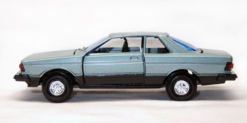 NISSAN BLUEBIRD HARDTOP SSS TURBO (910) 2