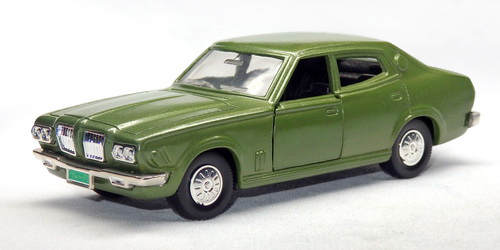 NISSAN BLUREBIRD U SEDAN (610) 3