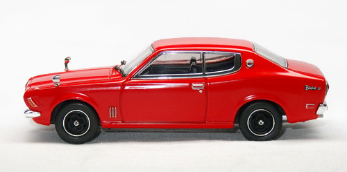 NISSAN BLUREBIRD U HARDTOP SSS (610) 12