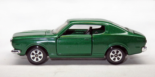 NISSAN BLUREBIRD U HARDTOP SSS (610) 8