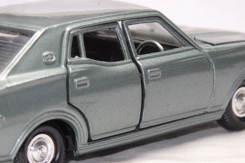 NISSAN CEDRIC 2800 SGL (330) 3
