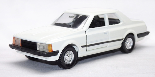 TOYOTA CRESTA (GX61) 3