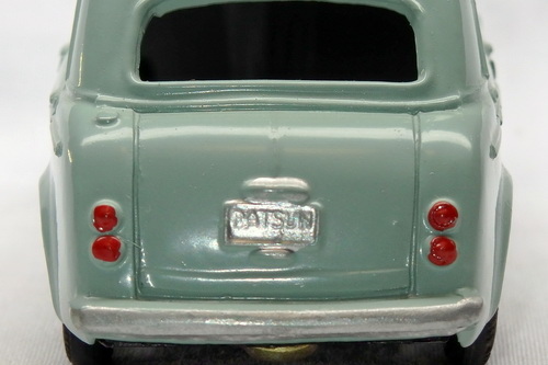 DATSUN (NISSAN) 211 2