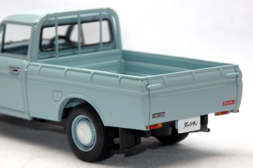 NISSAN (DATSUN) 1300 TRUCK (520) 2