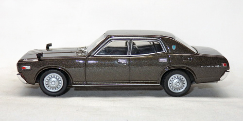 NISSAN GLORIA 2800 SGL (330) 2