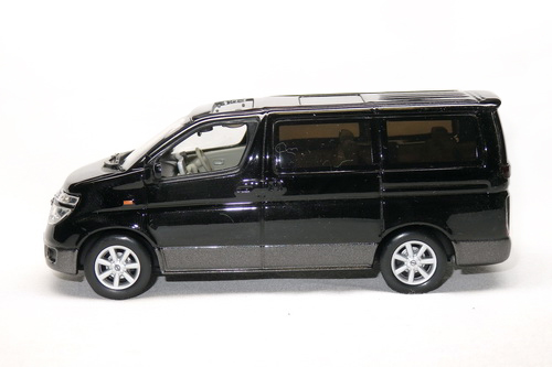 NISSAN ELGRAND (E51)