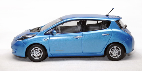 NISSAN LEAF (EV)