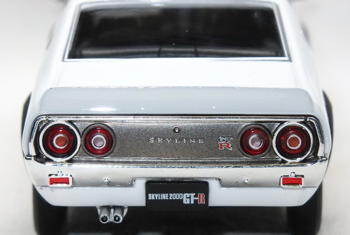 NISSAN SKYLINE 2000 GT-R (KPGC110) 14