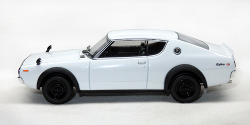 NISSAN SKYLINE 2000 GT-R (KPGC110) 12