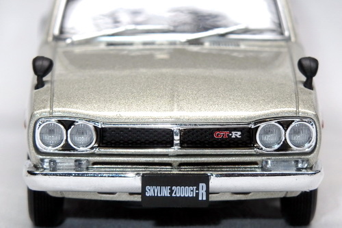 NISSAN SKYLINE 2000GT-R (PGC10) 11