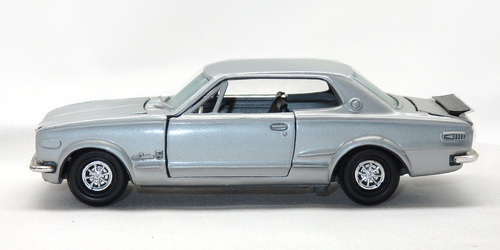 NISSAN SKYLINE 2000GT-R (PGC10) 4