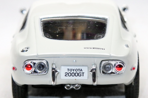 TOYOTA 2000GT 10