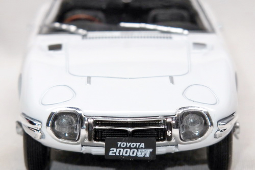 TOYOTA 2000GT BOND CAR 3