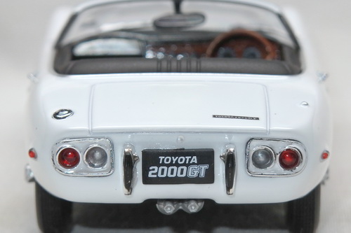 TOYOTA 2000GT BOND CAR 4