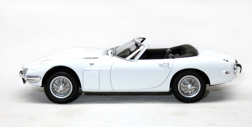 TOYOTA 2000GT BOND CAR 2