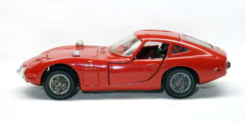 TOYOTA 2000GT (MF10L)