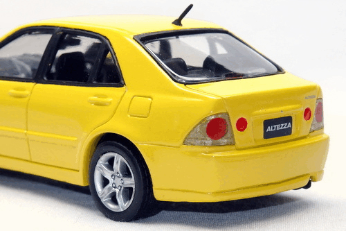 TOYOTA ALTEZZA 2