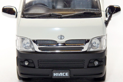 TOYOTA HIACE WAGON 1