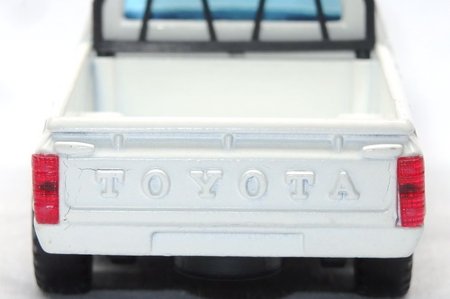 TOYOTA HILUX (30/40 EXPORT EDITION) 2