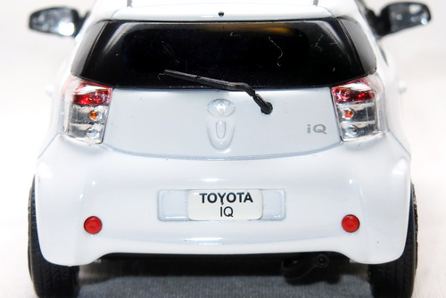 TOYOTA IQ 2