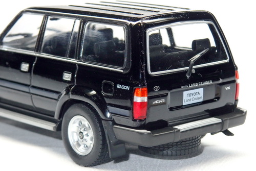 TOYOTA LAND CRUISER 80 2