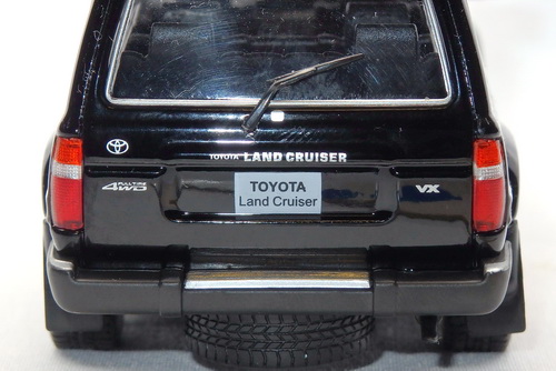 TOYOTA LAND CRUISER 80 2