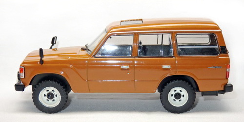 TOYOTA LAND CRUISER (HJ60)