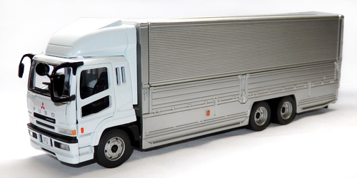 MITSUBISHI FUSO SUPER GREAT WING TRUCK 1