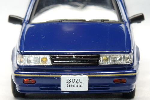 ISUZU GEMINI ZZ 1