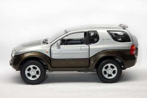 ISUZU VEHICROSS 4