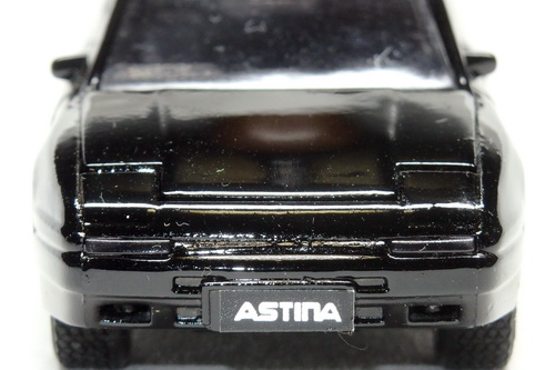 MAZDA FAMILIA ASTINA 1