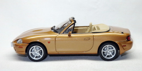 MAZDA ROADSTER (NB) 4