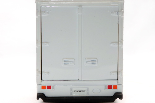 MITSUBISHI FUSO CANTER TRUCK BOX VAN 2