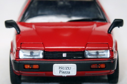 ISUZU PIAZZA 1