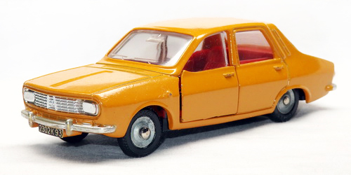 RENAULT 12