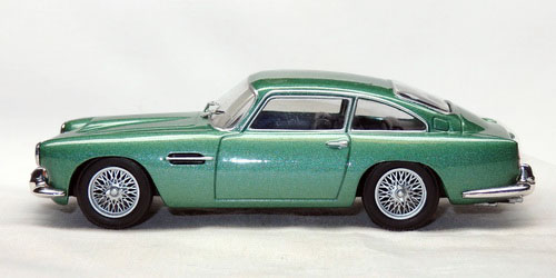 ASTON MARTIN DB4