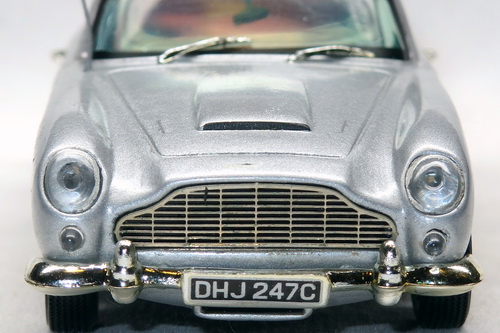 ASTON MARTIN DB5 1