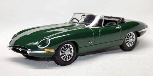 JAGUAR E TYPE 13