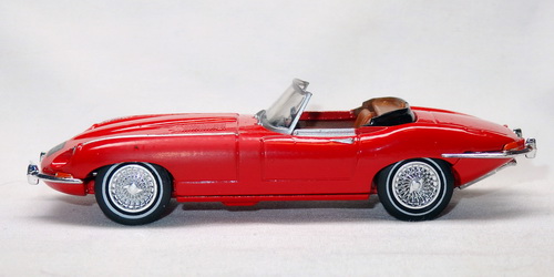 JAGUAR E TYPE 22