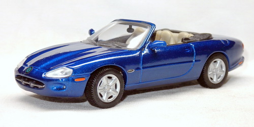 JAGUAR XK8 (X100) CONVERTIBLE 3