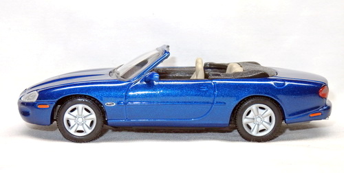 JAGUAR XK8 (X100) CONVERTIBLE 4