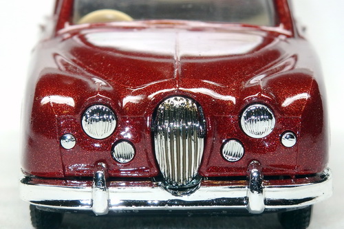 JAGUAR 2.4　SALOON (MK I) 1