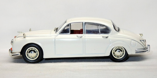 JAGUAR MK II 4