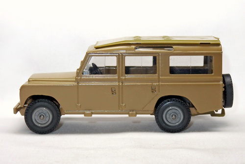 LAND ROVER SERIS III 109