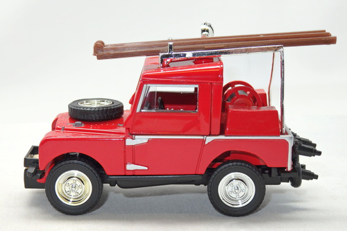 LAND ROVER SERIES I FIRE ENGINE 2