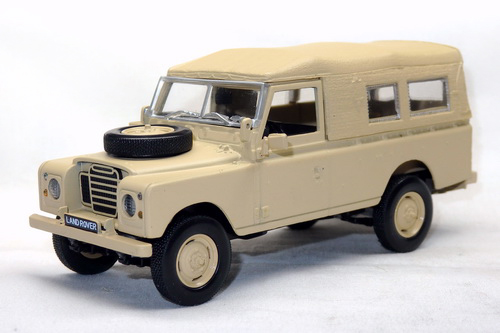 LAND ROVER SERIES III 109