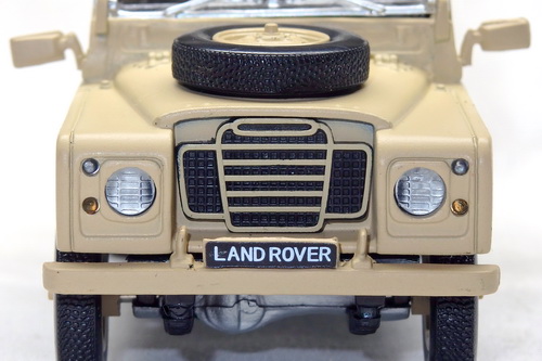 LAND ROVER SERIES III 109 1