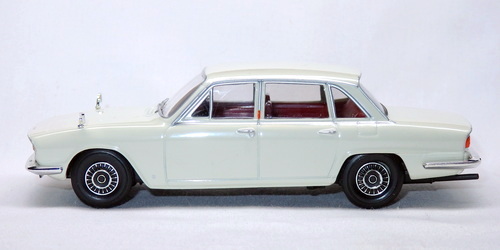 TRIUMPH 2000 MK II
