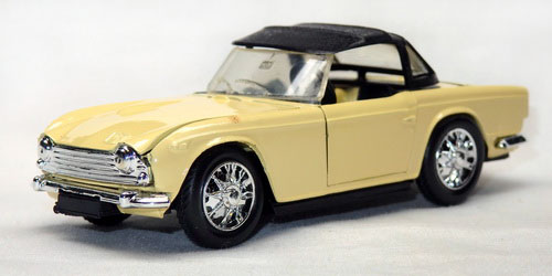 TRIUMPH TR5