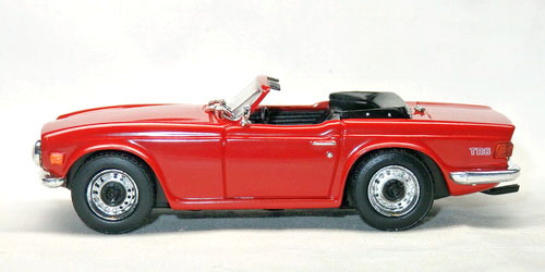 TRIUMPH TR6